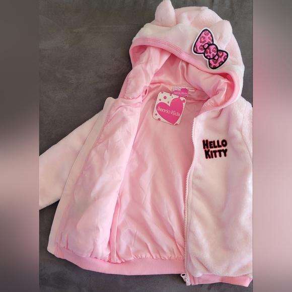 NEW Hello Kitty Zippered Furry Hoodie 3T or 4T - Picture 8 of 12